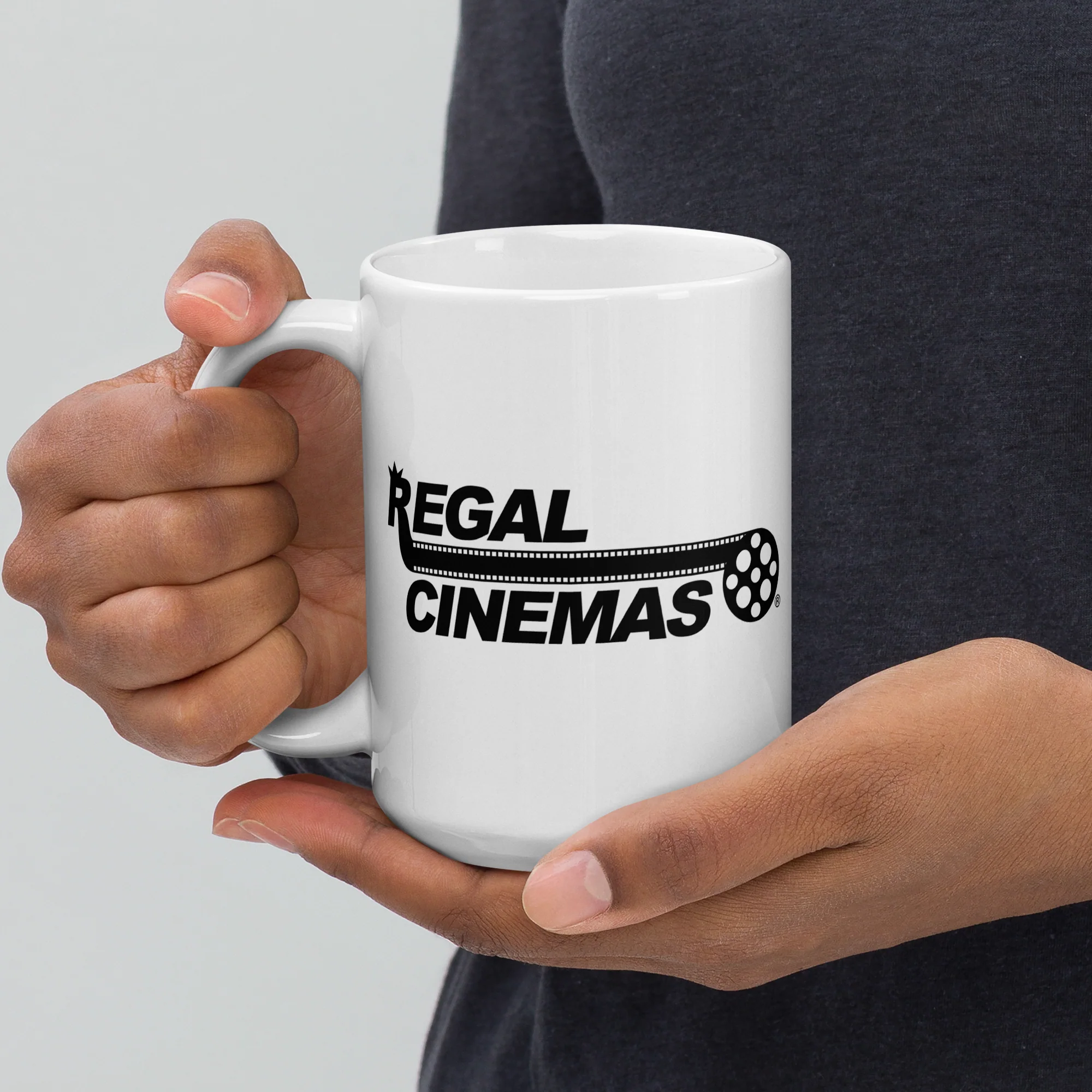 Regal Cinemas Vintage Logo Mug - Image 8