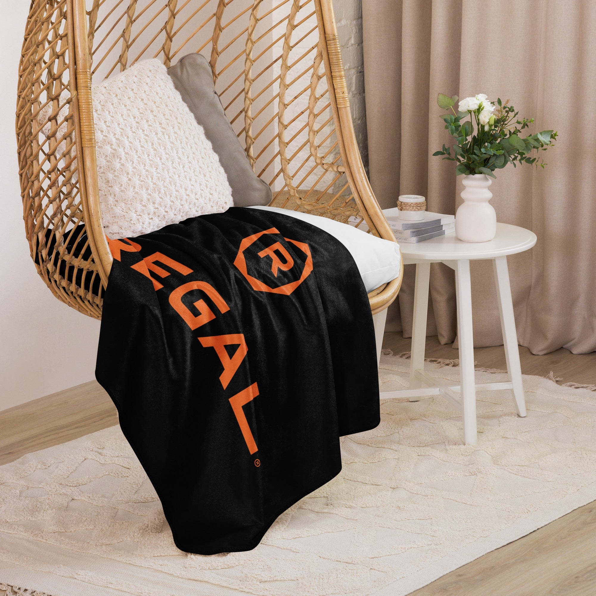 Regal Cinemas Logo Sherpa Blanket - Image 5