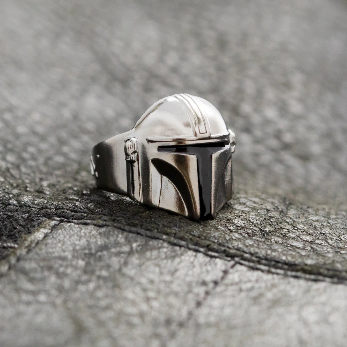 Star Wars x RockLove The Mandalorian Helmet Sterling Silver Ring - Image 8